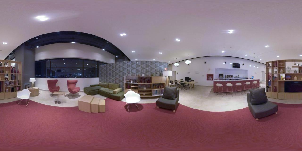 Fiesta Inn Parque Puebla Extérieur photo